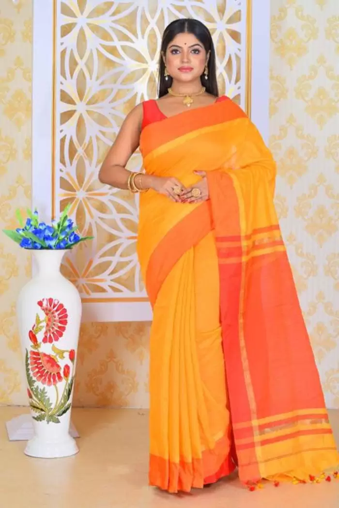 ₹ 1.059 Gorgeous Collection of Cotton Handloom Sarees Onli